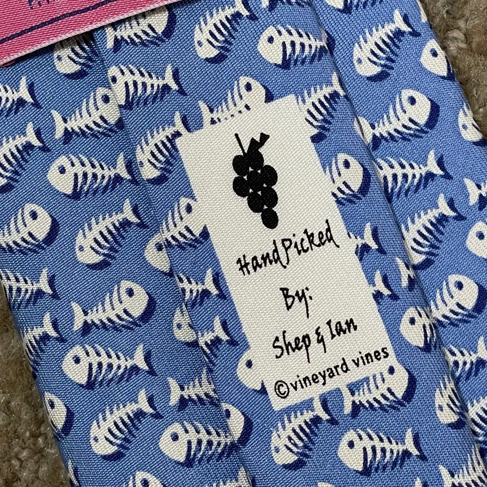 Vineyard Vines Silk Tie Mens Blue White Fishbone Skeleton Nautical Preppy